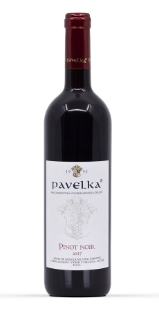 250_pavelka-pinot-noir